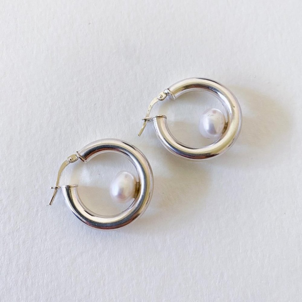 Kara Yoo - Luna I Pearl Earrings